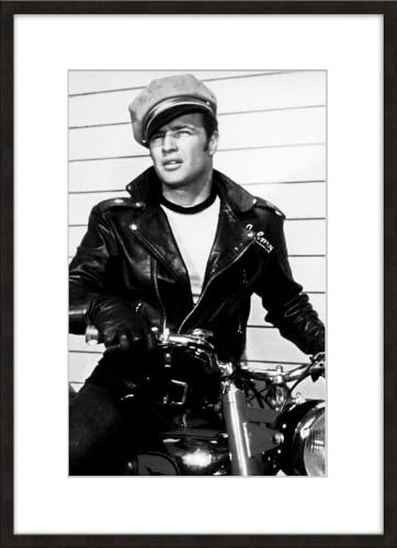 artissimo gerahmtes Poster 50x70 cm Marlon Brando PE6578-SC – Schwarz-Weiß Bild mit Rahmen, Kunstdruck mit Passepartout, Hollywood Stars Wandbild Vintage Hochformat