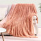 KANKAEU Kuscheldecke Flauschig 200×220 cm, Super Weich & Warme Decke, Pfirsichrot Kuscheldecke, Hochwertige Wohndecke, Fleecedecke, Sofadecke, Tagesdecken, Couchdecke
