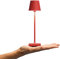 SIGOR Nuindie pocket - Dimmbare kleine LED Akku-Tischlampe Indoor & Outdoor, IP54 spritzwassergeschützt, Höhe 21 cm, aufladbar mit USB-C, 7 h Leuchtdauer, feuerrot