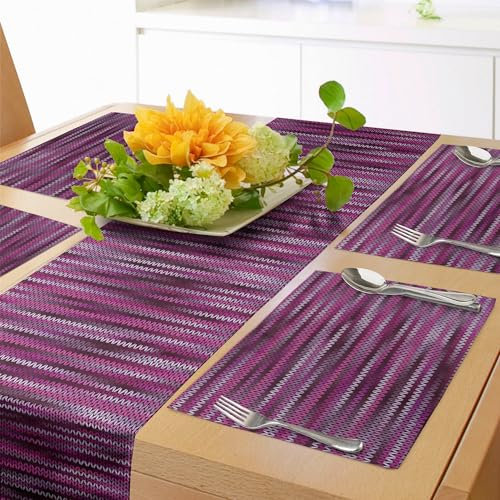 ABAKUHAUS Magenta Tischläufer & 4 Stück Tischsets, Adinkra Ashanti-Kultur in wiederholtem Muster Stammesdesign Graustufenkultur, Set für die Tischdekoration, 228 cm x 30 cm, Fuchsienfarben Violett