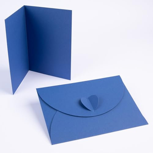 PresentFill® - blanko Falt-Karten inkl. Briefumschläge mit Herz Verschluß - 50er Set - Saphir Blau - Klappkarten zum selbst gestalten, beschriften oder bedrucken - DIN A6 / C6