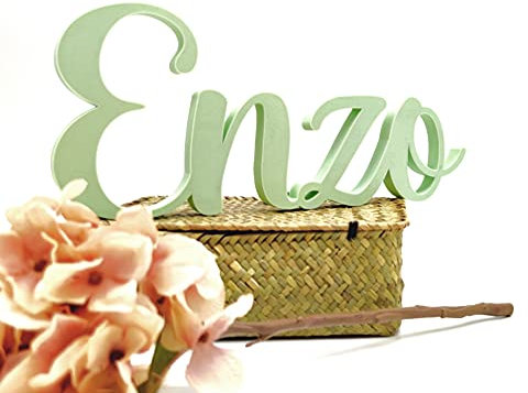 Tres Aristas | Nombre Decorativo Grande Personalizado | Tipo de Letra, Color y Tamaño a Elegir | Decoración Habitación Infantil y Eventos | Se Mantiene de Pie o para Colgar | Bautizos y Comuniones