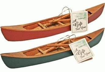 BUY LOW SELL LOW Handgefertigtes Kanu aus Holz mit Paddeln, Miniatur-Nachbildung (1 Stück), 27,9 cm