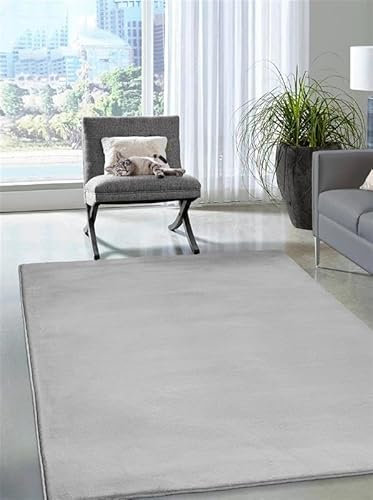 the carpet Cosy kuschelig Warmer Fellteppich, weich und elegant, waschbar und Fußbodenheizung geeignet, Öko-Tex Zertifiziert, Hellgrau, 140 x 200 cm