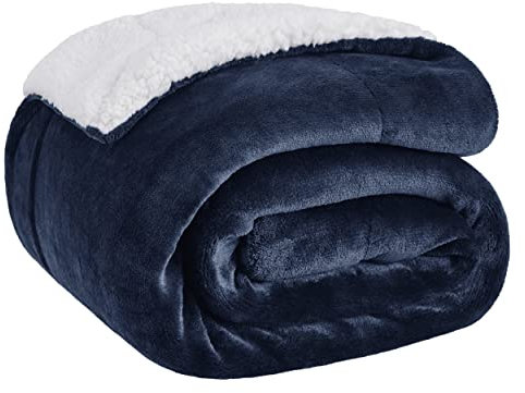 Bedsure Sherpa Fleece Throw Blanket - Fluffy Microfiber Solid Blankets for Bed and Couch Double/Twin Size, Navy Blue, 150x200cm