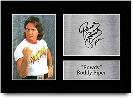 HWC Trading A4 Rowdy Roddy Piper Gifts gedrucktes Autogramm für WWE & WWF Fanartikel-Fans – A4