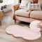 ORINOVA Teppich Rosa Schlafzimmer Flauschig 60x120 cm Fellteppich Kunstfell Teppich Weich Wohnzimmer Waschbar Kurzflor Fellform