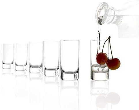 Stölzle Lausitz Schnapsgläser New York Bar 6er-Set 55 ml – Stilvolle Likörgläser aus bleifreiem Kristallglas – Hochwertige Shot Gläser aus deutscher Herstellung – Spülmaschinen- & stoßfest