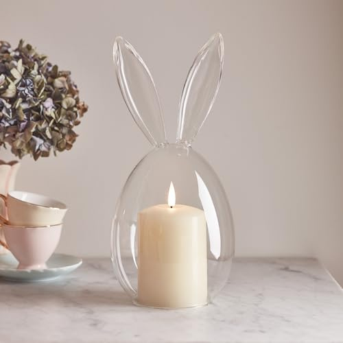 Lights4fun Glas-Osterei mit Hasenohren und TruGlow® flackernder LED-Kerze mit künstlicher Flamme batteriebetrieben Timer Glasglocke Osterdekoration für den Innenbereich Käseglocke Höhe 29 cm