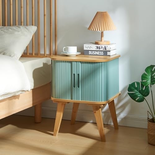 [en.casa] Table d'Appoint Design Scandinave Table de Nuit Chevet Bout de Canapé Table Basse Portes Coulissantes Compartiment de Rangement Bambou MDF 59 x 45 x 45 cm Naturel Bleu