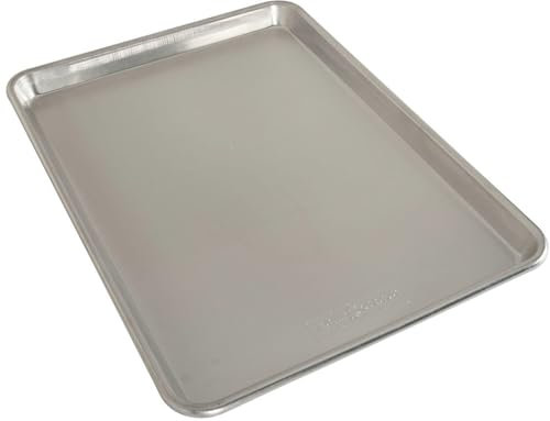 Nordic Ware 45300 Naturals Baker's Bandeja de aluminio de cuarto de hoja, utensilios para hornear premium para hornear y recalentar comidas pequeñas, fabricada en los Estados Unidos, color plateado