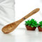 Cuchara de cocina de madera de olivo personalizada con grabado para profesor de chef con corazón (cuchara de cocina ovalada de madera de olivo, 30 cm)