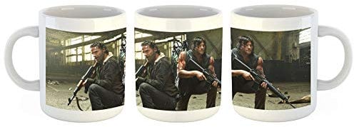 Unified Distribution The Walking Dead - Rick Grimes & Daryl Dixon - Tasse mit Motiv Bedruckt, 300ml C-Henkel. Tolles Geschenk für Büro, Küche, Geburtstag, Ihre Neue Lieblingstasse zum Frühstück