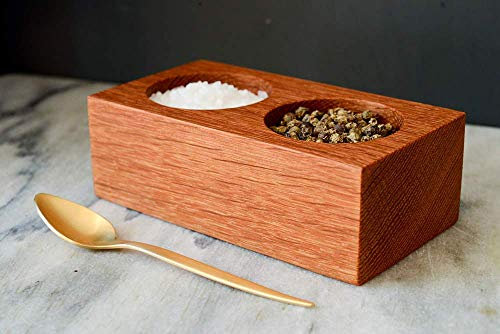 Eco-friendly Salt and Pepper pinch pots handmade from English oak hardwood. Salt pig. Salt cellar. Seasoning set.