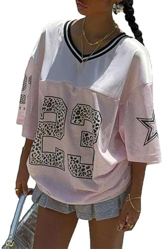 SANSIWU Women Y2k Jersey Shirts Oversized Letter Graphic Tees Half Sleeve V Neck Loose Fit T Shirt Vintage 90S Streetwear (B-Pink1, M)