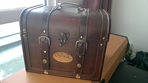 Charmed Complete Seasons 1- 8 (Limited Magic Chest edition)