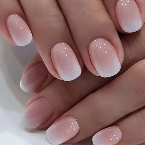 24 Pezzi Unghie Finte Corte Quadrate Adesive Sfumatura Rosa Chiaro French Tip Press on Nails Nude Acrilico Copertura Completa Premere Sulle Unghie per Donne Ragazze Manicure Fai da Te