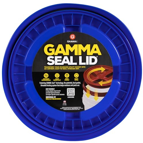 Gamma Seal Deckel - Verwandeln Sie Ihren Standard-Utility-Eimer in einen luftdichten Aufbewahrungsbehälter - passend für einen 3,5 bis 7 Gallonen Eimer - Blau | Verwandelt einen Standard-Eimer in einen luftdichten Aufbewahrungsbehälter für Tierfutter, hergestellt in den USA