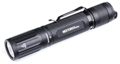 Nextorch Linterna recargable E52C de alto lúmenes, 3000 lúmenes, potente linterna brillante EDC con 3 modos y estroboscópica para senderismo al aire libre, camping, emergencia, uso doméstico