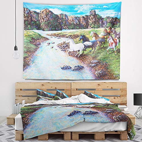 Designart Wandteppich Pferde überqueren den Strom, Wanddekoration für Zuhause und Büro, hergestellt auf leichtem Polyestergewebe, mittelgroß, 99,1 x 81,3 cm