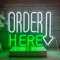 NOXET Order Here Neonschild weißer grüner Buchstabe, Neonlicht für Wanddekoration, dimmbares Bestellpfeil-Neonlicht für Restaurant, Geschäft, Kaffee, Bar, Geschäftsschild