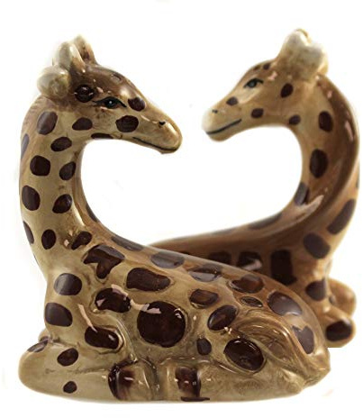Pacific Giftware Salt & Pepper Shakers - Giraffe Magnetic Salt and Pepper Shakers