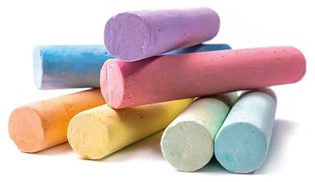 GOOD STUFF Lot de 12 craies colorées pour tableau noir avec porte-bagages inclus - Dimensions 8 x 1 cm - Idéal pour l'école, le bureau et l'usage domestique