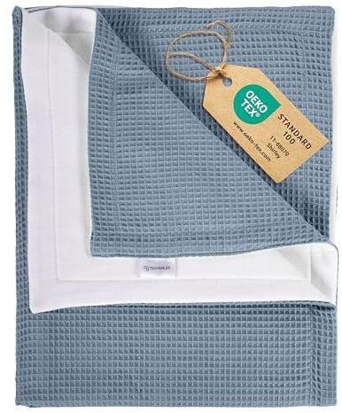 TSCHAMLER® Babydecke als Geschenk, 80x100 cm, warme Kinderwagendecke aus Fleece & Waffelpique, Oeko-TEX® geprüft, Baby Decke - liebevoll verpackt als Geschenk, ideal für Kinderwagen – Blau