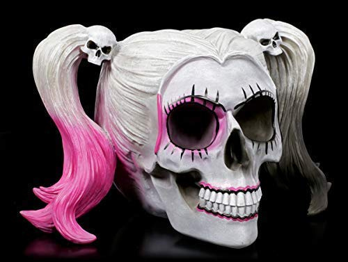 Figuren Shop GmbH Weißer Gothic Totenkopf mit Girlie-Frisur - Little Monster | Fantasy Tischdeko, handbemalt