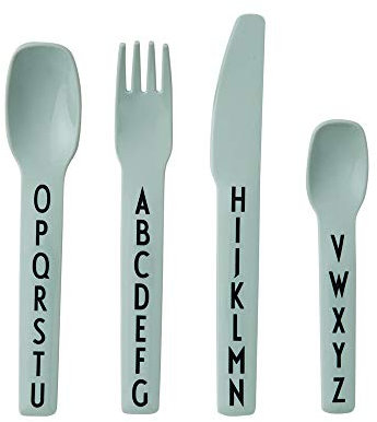 Design Letters Eat & Learn Tritan Besteck für Baby und Kinder, 4 stck. (Grün) - BPA-frei, BPS-frei und EA-frei, mit A-Z-Alphabet-Druck, Drop-safe, spülmaschinenfest