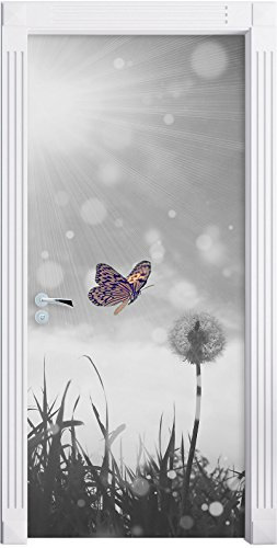Stil.Zeit Möbel zarter Schmetterling fliegt zu Pusteblume B&W Detail als Türtapete, Format: 200x90cm, Türbild, Türaufkleber, Tür Deko, Türsticker