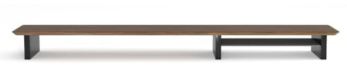 Phoenix Harmony Elevador Soporte para Monitor Fabricado en Madera con Bandeja de Fieltro 116 cm x 23 cm (Walnut)