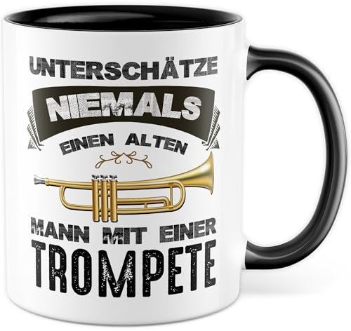 Tasse Trompeter Geschenk, Unterschätze niemals einen alten Mann mit einer Trompete, Kaffeetasse Trompete Trompetenspieler Musiker Bandmitglied, Geschenkidee Geburtstag Kaffee-Becher