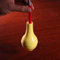 Rebetomo Deluxe Anti Schwerkraft Flasche Zaubertricks Schwimmende Flasche Magie Close Up Street Illusionen Gimmicks Mentalismus Requisiten Einfach zu tun