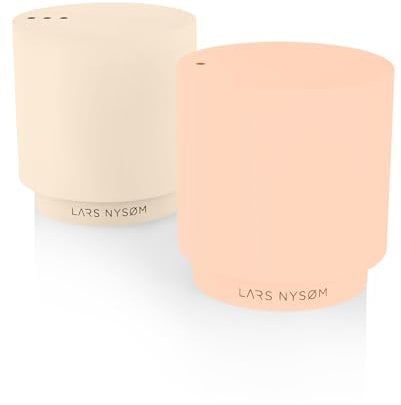 LARS NYSØM Salz und Pfefferstreuer-Set | Edelstahl Salzstreuer, Minimalistisches Design Gewürzstreuer, leicht nachfüllbar (Peach/Beige)