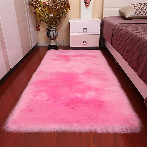 Insun Tappeto in Finta Pelle di Pecora Pelo Lungo Scendiletto Rettangolare Tappeti Antiscivolo per Soggiorno in Camera da Letto Divano rosa 60x120cm