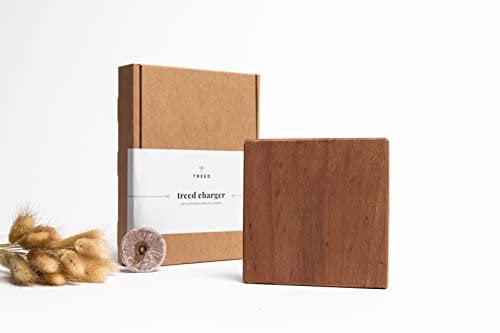 Treed Premium Qi Charger Made of Wood Walnut | 15 W Inductive Charging Station | Supports MagSafe | QI Standard for Android and iOS | Completely Eco and Made in CZ