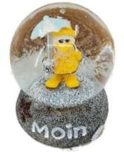 Moin Schneekugel mit Regenmantelmöwe, 6 x 5,5 x 6 cm, Polyresin