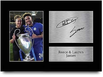 HWC Trading A4 Lauren & Reece James Chelsea Geschenke Gedrucktes Signiertes Autogramm Foto für Fußball Anhänger and Fans - A4