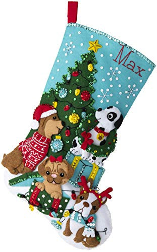 Bucilla Filz-Applikation, 45,7 cm, Strumpfherstellung, Weihnachtshunde, perfekt für DIY Kunst und Handwerk, 89251E