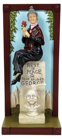 Disney Showcase Haunted Mansion Georges Widow 6016746