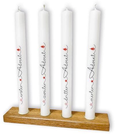 FRITZ COX Weihnachtskerze Advent mit Kerzenständer | optimal für einen Adventskranz | 4 Stabkerzen mit weihnachtlichem Aufdruck | Inhalt: 4 Stück inkl. Kerzenhalter