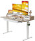 FEZIBO Elektrischer Stehschreibtisch mit KOMPLETTER TISCHPLATTE, 140 x 65 cm Höhenverstellbarer Tisch, Ergonomische Büromöbel mit 3 Schubladen, Weiß Rahmen/HellWalnuss Tischplatte