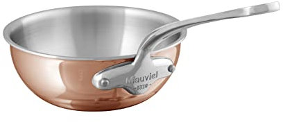 Mauviel M'6S Sauteuse incurvée 6 plis en cuivre poli et acier inoxydable avec poignées en fonte d'acier inoxydable, 2,1 l, fabriquée en France