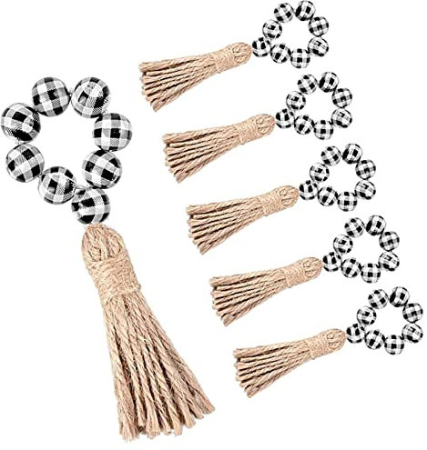 Herbst Holzperlen Quasten Serviettenringe Bauernhaus Buffalo Plaid Rustikal Holzperlen Serviettenschnallen Serviettenring Halloween Halter für Girlande Thanksgiving Weihnachtstisch Weiß Schwarz