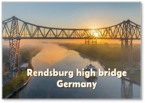 Panoramablick auf die berühmte Rendsburger Hochbrücke am Kieler Kanal mit der Transporterbrücke und dem Wohnwagenplatz am Morgen, Kühlschrankmagnet