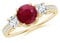 NYZA JEWELS Rubin runder 6,00 mm Ring mit drei Steinen | Sterlingsilber 925 mit Gelbgold vergoldet | Immergrüner Designring für Mädchen und Damen (62 (19.7))