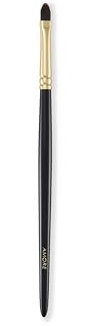 Brocha AMORE de LUBAK Beauty Mastery para labios y linea de agua.
