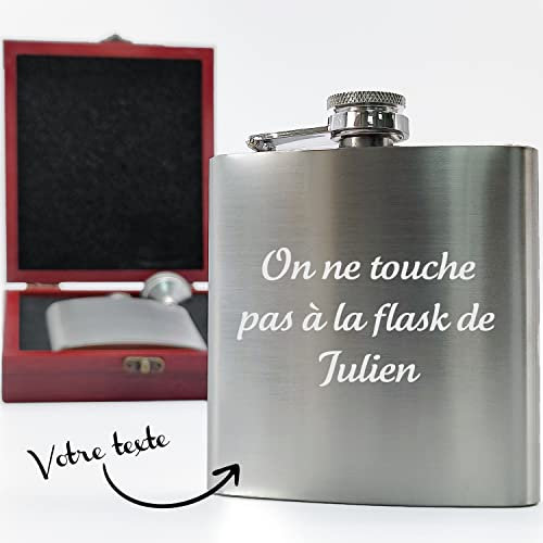 KDO MAGIC - Flasque alcool personnalisé - Flasque de poche personnalisable avec un prénom - 175ml - Couleur silver - Idée cadeau pour fête des pères, anniversaire, retraite et noël (Modèle Texte)