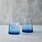 Anton Studio Designs – Set mit 2 Empire Blue DOF-Bechern – elegante blaue doppelte altmodische Gläser